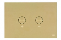 Uma placa de aço inox que reflete perfeitamente o estilo contemporâneo e transforma o espaço de banho num oásis requintado. Blink é uma placa de comando única e versátil que se destaca em qualquer espaço de banho.